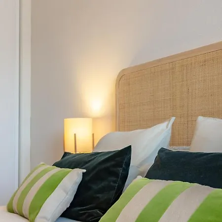 Ah Delux3rooms Campus Milán Vut6519as *