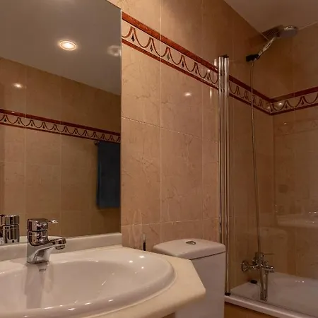 Ah Delux3rooms Campus Milán Vut6519as