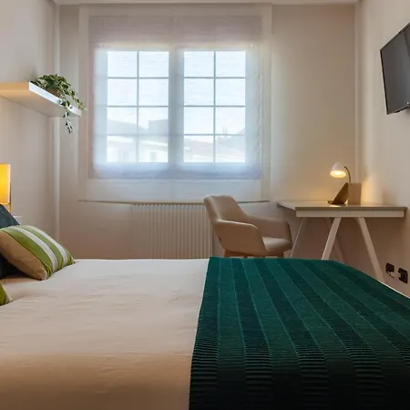 Ah Delux3rooms Campus Milán Vut6519as Apartamento Oviedo